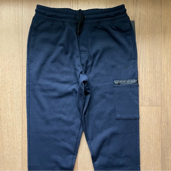 Men’s Navy Fleece Jogger Winter Pants Size M NWT - Picture 2 of 6